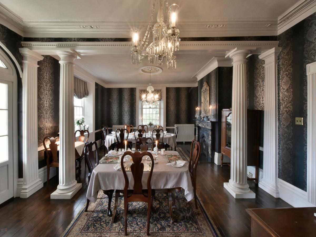 Brockamour Manor Bed And Breakfast Niagara-on-the-Lake Dış mekan fotoğraf