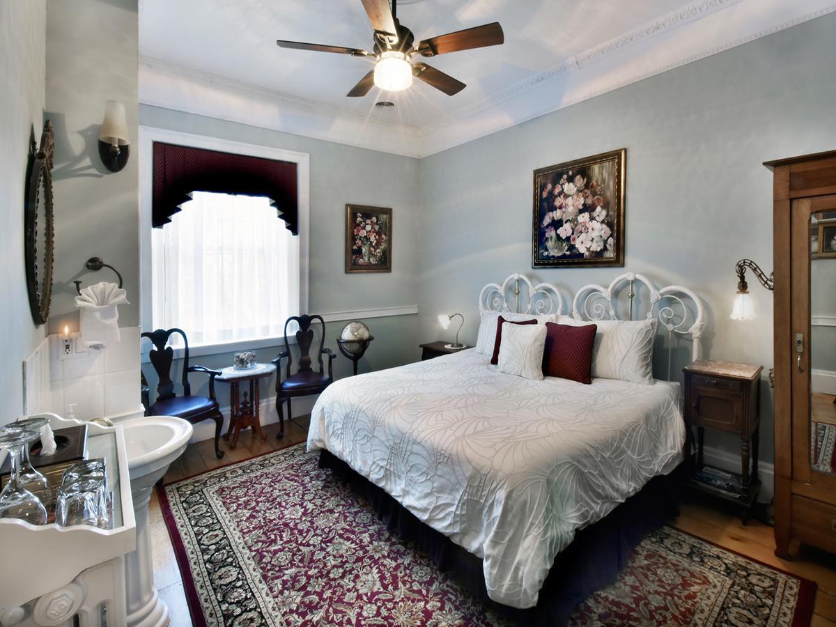 Brockamour Manor Bed And Breakfast Niagara-on-the-Lake Dış mekan fotoğraf