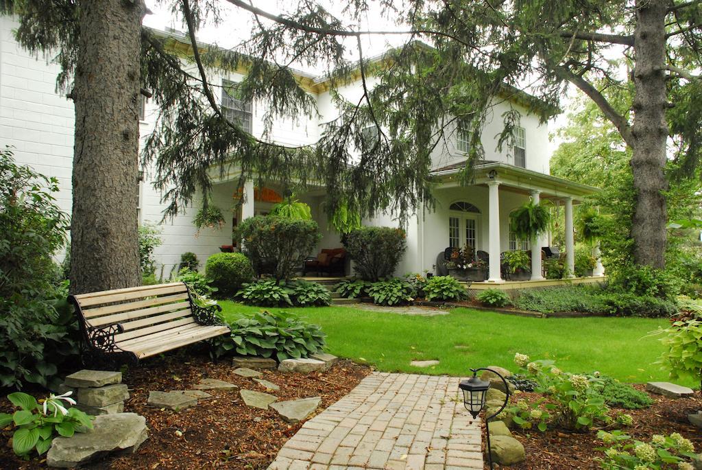 Brockamour Manor Bed And Breakfast Niagara-on-the-Lake Dış mekan fotoğraf